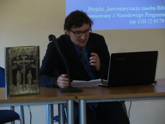 Jakub Łukaszewski omawia rpsy znalezione w starodrukach