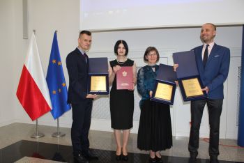 Grono laureatów